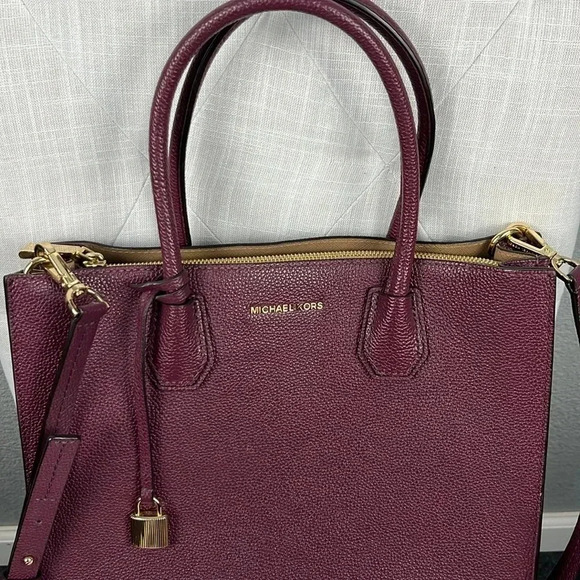 Michael Kors MK Mercer Large Satchel Plum Bag Pebbled Leather Accordion EUC - Picture 2 of 13